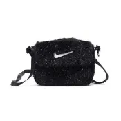 【NIKE 耐吉】Nike Sustainable Materials 斜背包 絨毛 黑色 小包 人造皮草 FZ1329-010