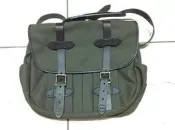 Filson 232 中型側背包 墨綠