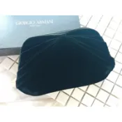 Giorgio Armani 黑色絨布晚宴包《小乖小舖》GA 亞曼尼