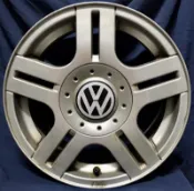 5孔100 15吋福斯VOLKSWAGEN PASSAT原廠鋁圈【益和輪胎】 