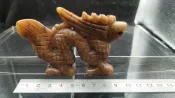 協貿國際日用品生活2館 創匯時期老黃玉玉龍手握手把件擺件
