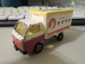 二手tomica no.49 Yamazaki DELIVERY TRUCK 山崎麵包貨車(2001)