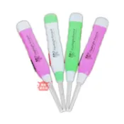 【掏耳神器】單入裝 日本熱賣款帶燈照明LED挖耳器耳勺LED耳扒發光挖耳棒LED挖耳棒附鑷子、夾子