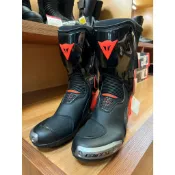 零碼特價 DAINESE TORQUE 3 OUT 黑紅 / 黑灰 長靴 有內靴 架橋 龍骨 5032