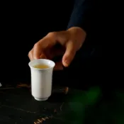全球選品1館 生活百貨 德化陶瓷【單茶杯滿40ml純白亮白羊脂玉 透明釉 高聞香杯 小容
