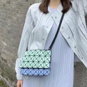 MoonDy 包包 側背包 菱格幾何包包 小包包 攜便包 個性百搭包 雙層包包 雙色雙面 日本潮流包 折疊包包 情侶包包 禮物 644