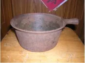 中古陳A2復古 懷舊 早期 生鐵瓢 生鐵鍋 鑄鐵勺子 鑄鐵鍋 整體銹斑 清倉1000元 收藏觀賞擺飾 電影電視拍攝道具