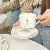 全球選品1館 生活百貨 小清新陶瓷杯生日快樂卡通蠟燭杯碟套裝下午茶咖啡杯碟生日禮物