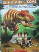  英文童書12-29  Attack of the Tyrannosaurus   0545053773 小熊家族 