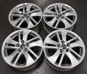 【美麗輪胎中古物流區】Toyota 豐田 SIENTA 15吋 5X100 5.5J ET39(54.1 銀 極新