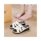 (店+)拖鞋女生運動厚底室內舒適健走透氣時尚水陸夏季淑女白色涼拖鞋旅行舒適戶外防水浴室大童休閒鞋兒童懶人鞋溯溪鞋增高鞋拖鞋女鞋鞋子 足弓夾腳踩屎感編織護趾羅馬高跟夾腳真皮包頭氣墊平底護指登山涼鞋勃肯鞋