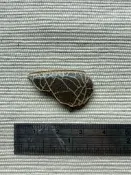 【藏家級標本】小梅窯 黑胎龍泉 釉水好 開片紋明顯 龍泉窯 龍泉青瓷 藏家級標本 宋 研究 收藏 瓷片 標本