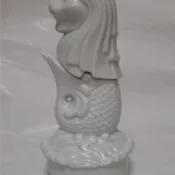 新加坡 魚尾獅 陶瓷酒杯 水瓶 擺件 裝飾 史丹福瑞士酒店 陶瓷 酒瓶 紀念品 ***側邊有細紋，不介意才下單***
