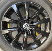 中古BMW原廠18吋鋁圈含胎 福斯 VW T5 T6