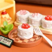 迷你草莓蛋糕微縮食玩 蛋糕甜品樹脂配件diy飾品創意桌面擺件 🚀台灣出貨【小陶器手作素材】