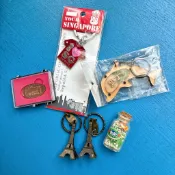 【消費贈品】 旅遊紀念品 出國伴手禮 新加坡 法國巴黎鐵塔 墾丁 日本沖繩星沙 松園別館 紀念幣 吊飾 鑰匙圈 星砂