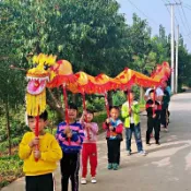 💖舞龍舞獅道具兒童舞龍塑料龍頭幼兒園舞臺錶演燙金龍布龍超輕龍燈-真由美優選百貨