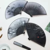 【台灣現貨⚡隔日到貨】扇子 手扇 古風 絹布 折扇 學生古風扇子 折疊日用扇 中國風書生扇 舞蹈道具男折扇 古裝扇子 古