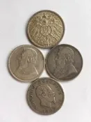 四枚外國老銀幣 上面德國1914 年1馬克（賣掉了） 下面意大利1867年1裏拉（賣掉了） 左邊南非1894 年右邊