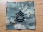美軍  公發 ACU 小帽專用 上士 階級章 SSG E-7 背面無魔鬼黏 - 公發品 US ARMY 美國陸軍