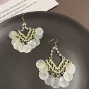 💕姐姐飾品小屋💕 夏日清新浮誇時尚設計感貝殼菱形幾何流蘇渡假款耳環