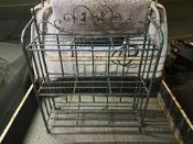 歐式古典風 仿古鍛鐵圖騰三層收納架，約九成新如圖所示，很重需開車自取，虧售3000元