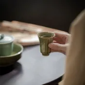 🌿墨己 越窯龍泉青瓷艾草青悅心花口聚香杯 聞香杯茶具陶瓷品茗杯