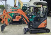 日本進口HITACHI日立建機ZX17U2外匯中古15_17迷你級後方小迴旋可伸縮腳挖土機怪手挖掘機買賣庭院移植園藝水電