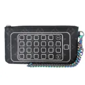【DOKODEMO】近全新 路易威登 Monogram Eclipse M64433 Fragment Pouch 藤原浩聯名款 iPhone 手機殼 0947 [二手]LOUIS VUITTON