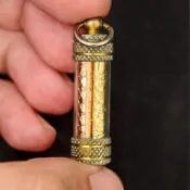 🔥【當代經典・屈朱拉瑪尼 龍婆易 陶威素灣鬼王三色金符管 / 瘋狂催財鎖財・強效防小人反彈・擋降護身】