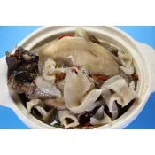 【年菜組合】一品魚翅雞湯～ 一品魚翅/約500g+全雞人參湯底