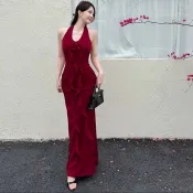 法式優雅紅色掛脖吊帶洋裝 女夏季新款辣妹性感露背氣質收腰長裙 公司年會禮服 成人禮 生日禮物 聖誕洋裝 女生洋裝 連衣裙