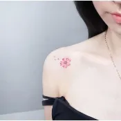 「愛與溫柔」大波斯菊 紋身貼紙 微刺青 輕紋身 少女 抖音 抖音同款 小紅書同款 直播 超美 性感 可愛 紋身貼 IG