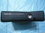 【~嘟嘟電玩屋~】XBOX 360　KINECT　４G 薄型主機（全配套），附遊戲光碟
