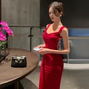 韓系洋裝 設計感洋裝 法式洋裝 復古高級感紅色性感蝴蝶結大露背吊帶洋裝 純欲收腰禮服長裙 顯瘦洋裝 禮服洋裝