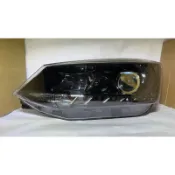 SKODA FABIA 大燈 頭燈 15-18 有LED日行燈