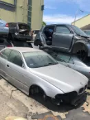 中古 回收 BMW 520I 零件車 殺肉車  拆賣
