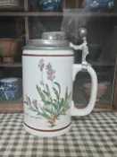 古瓷堂日本回流瓷器 德國Villeroy&Boch唯寶古董錫蓋啤酒杯 復古薰衣草畫片 100年歷史收藏 日本回流中古品 厚重錫蓋無使用痕跡 經典工藝