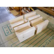 100%天然台灣檜木浴室泡澡桶通用腳座4個一組單個尺寸9X6X6公分閃花重油味道濃郁特價出清請先詢問庫存