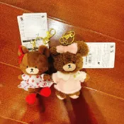 在台現貨 日本 🇯🇵 the bears’ school 小熊學校 小熊上學 粉裙/草莓裙造型 吊飾 鑰匙圈