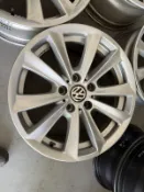 阿傑原廠鋁圈17吋BMW 5孔120 F10 ET30 8J VW 福斯 T5 T6 中心孔72.6mm 需加軸套500