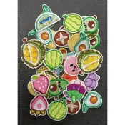 【哈狼族】服飾輔料/刺繡布貼/EMm/迷你蔬果布貼 酪梨榴槤桃子蘿蔔草莓山竹鳳梨西瓜藍梅檸檬香菇椰子 刺繡燙布貼背膠