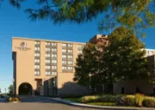 【奧丁丁揪你】麻薩諸塞州 丹佛斯 Doubletree By Hilton Boston North Shore