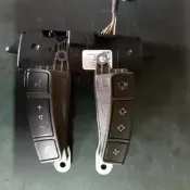 01-08BMW E65 E66 方向盤音響快播開關（中古良品）