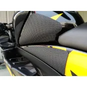 小阿魯 GSX R150 油箱貼 4片組 油箱防滑貼 止滑貼 3M高品質背膠 適型高黏度不殘膠 小阿魯 S150
