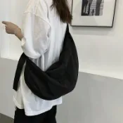 喜挖2店 工裝包斜後背包女餃子包黑色上課大學生斜肩包休閒單肩包揹包男包包