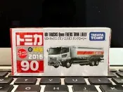 多美卡tomy tomica 紅白盒越南制 90號UD油罐車ENEOS塗裝 日版帶新車標，實物如圖，盒子八角尖尖。不