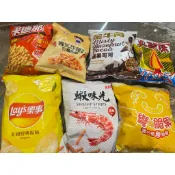  卡迪那德州薯條茄汁味 張君雅小妹妹韓式炸雞喔拉麵條餅 金牛角噴霧榛果可可 真魷味 彎脆果 蝦味先 Lay’s樂事原味薯片