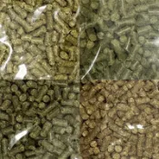 兔子牧草粒 兔用磨牙飼料 兔飼料 兔子飼料 苜蓿草粒 燕麥草粒 牧草粒 三合一混合牧草粒 磨牙點心 磨牙飼料