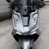 適用於五羊本田NWG150車頭鯊魚鰓改裝車貼紙摩托車亞克力標誌裝飾